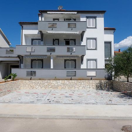 Apartments Lacic كرك المظهر الخارجي الصورة